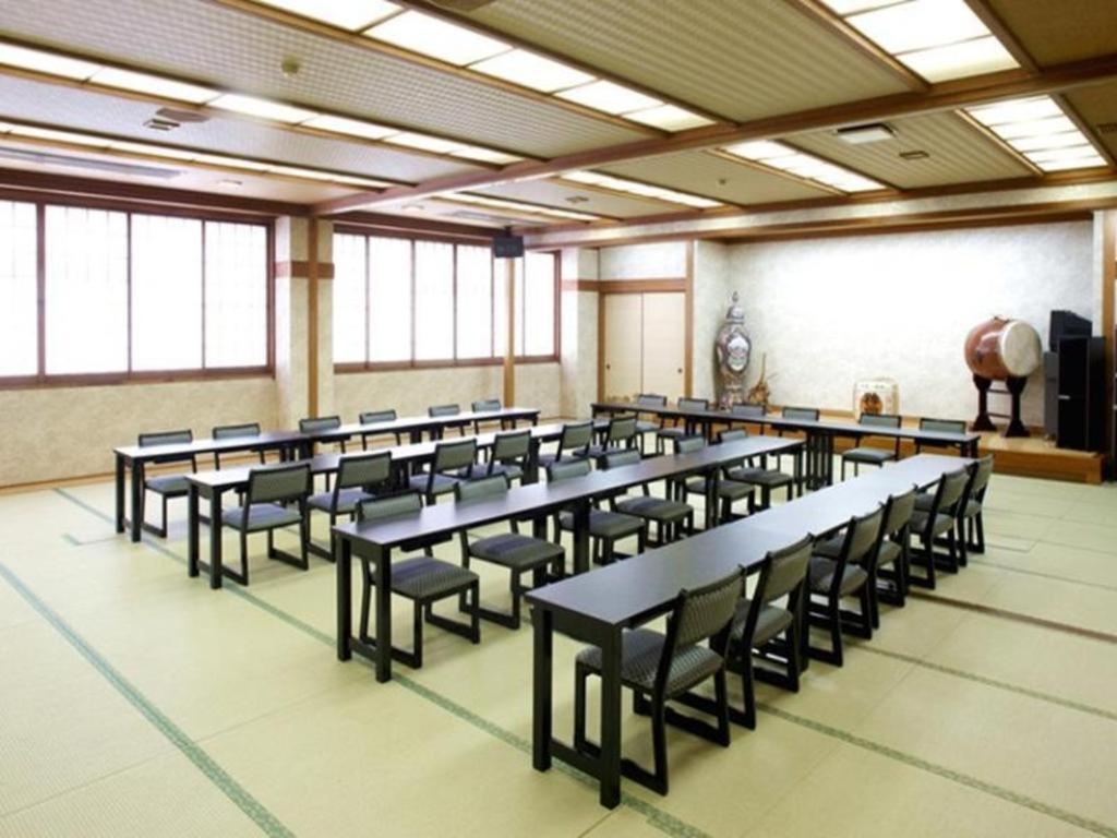 Business Hotel Kurama Hikone Kültér fotó